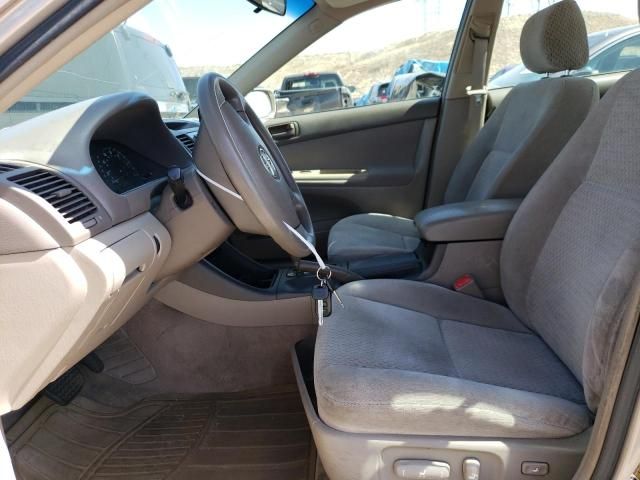 2004 Toyota Camry LE