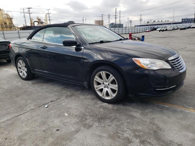 2013 Chrysler 200 Touring