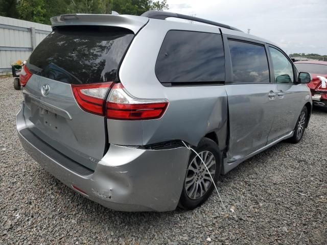 2019 Toyota Sienna XLE