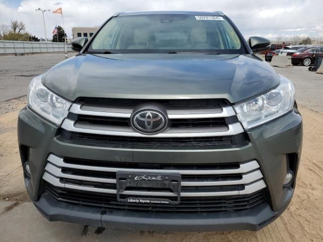 2018 Toyota Highlander SE