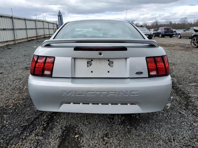 2000 Ford Mustang