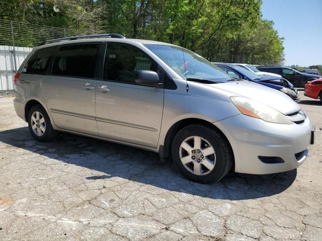 2010 Toyota Sienna CE