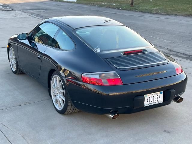 2001 Porsche 911 Carrera 2