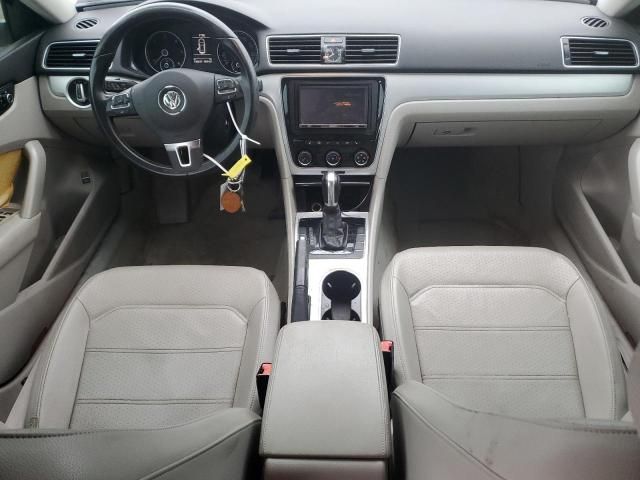 2013 Volkswagen Passat SE