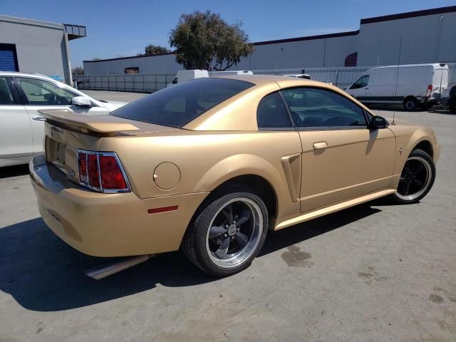 2000 Ford Mustang