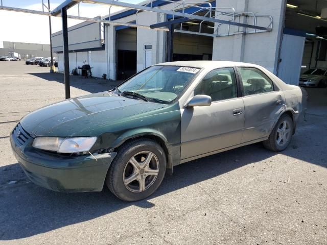 1999 Toyota Camry LE