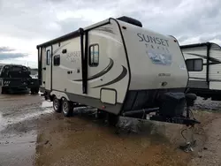 Trailers salvage cars for sale: 2017 Trailers Travel Trailer