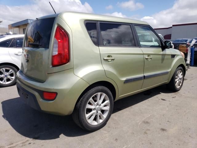 2013 KIA Soul +