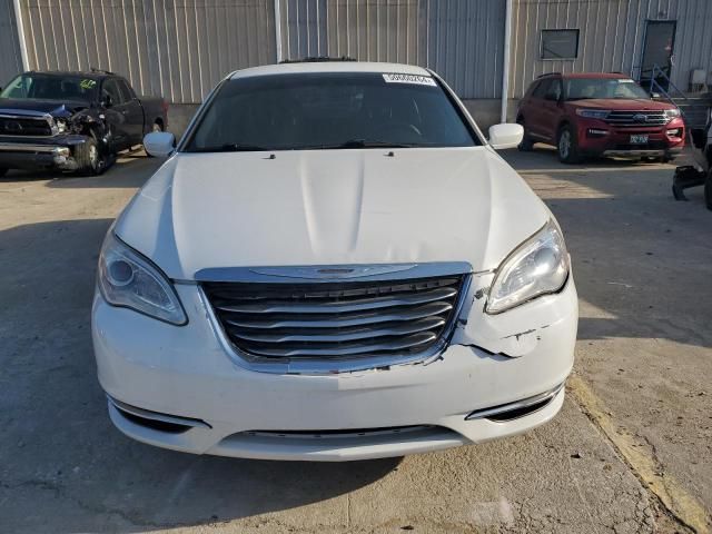 2013 Chrysler 200 LX