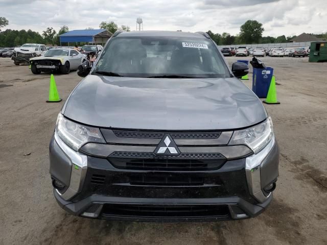 2020 Mitsubishi Outlander SE