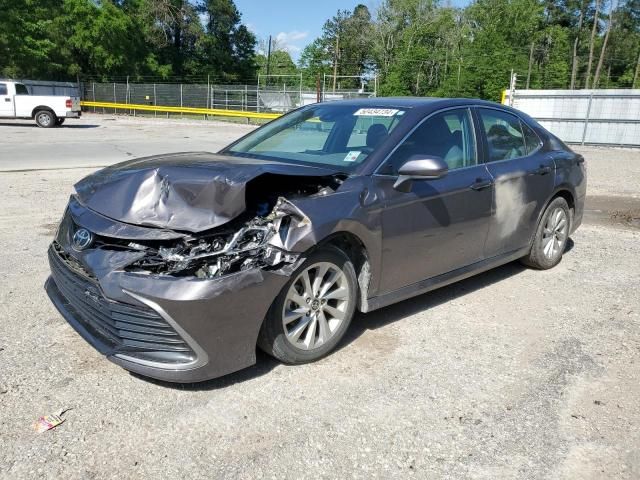 2022 Toyota Camry LE