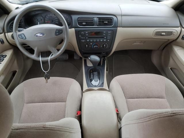 2002 Ford Taurus SE