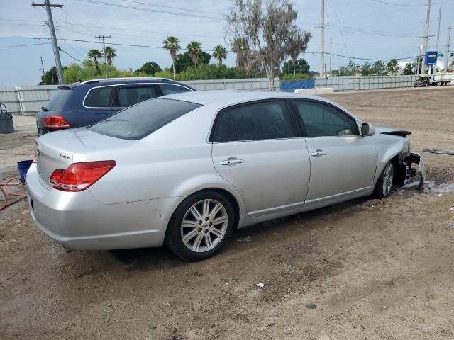 2005 Toyota Avalon XL