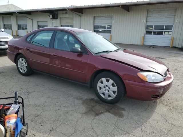 2005 Ford Taurus SE