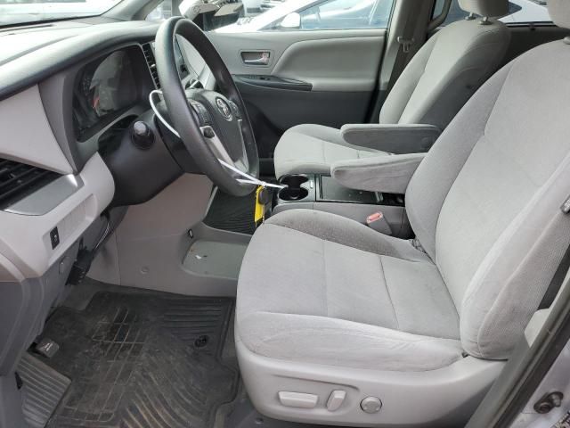 2015 Toyota Sienna LE