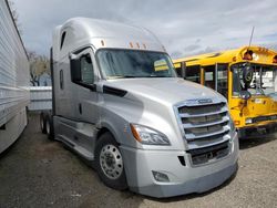 Salvage trucks for sale at Woodburn, OR auction: 2019 Freightliner Cascadia 126