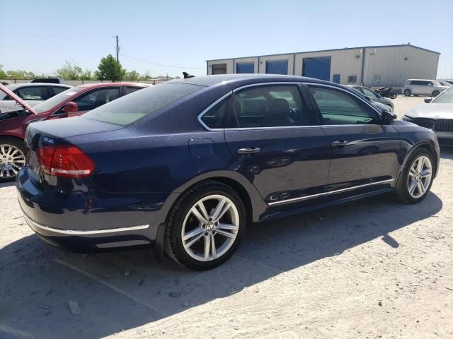 2014 Volkswagen Passat SEL