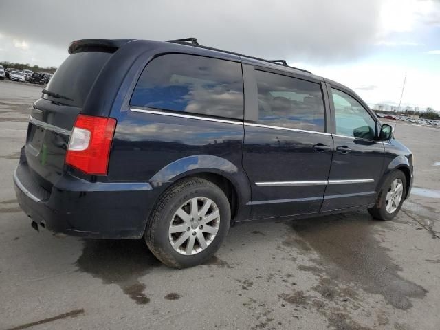 2011 Chrysler Town & Country Touring L