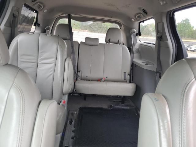 2011 Toyota Sienna XLE