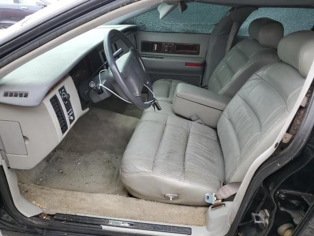 1996 Cadillac Fleetwood Base