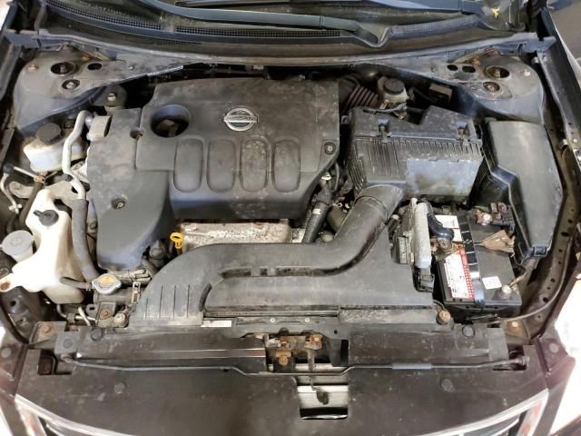 2010 Nissan Altima Base