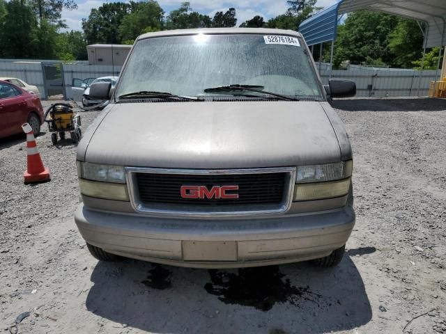 2002 GMC Safari XT