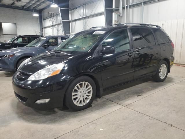 2009 Toyota Sienna XLE