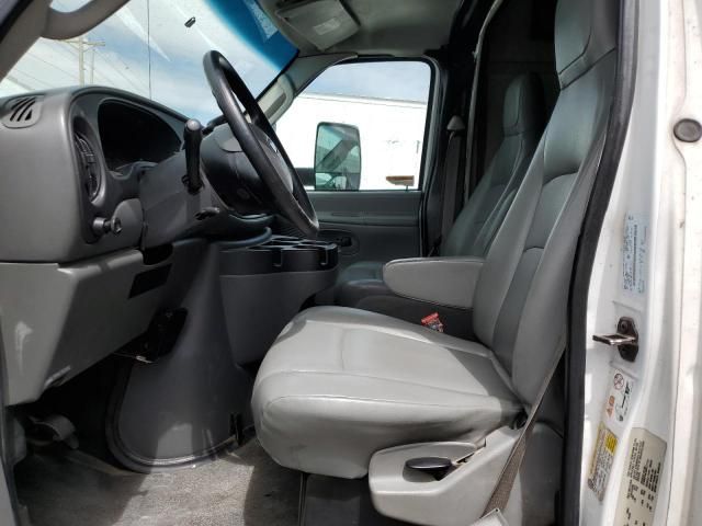 2006 Ford Econoline E350 Super Duty Cutaway Van