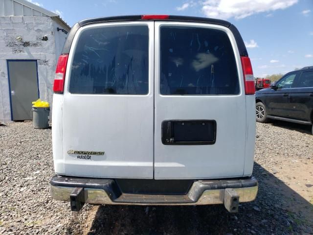 2018 Chevrolet Express G2500