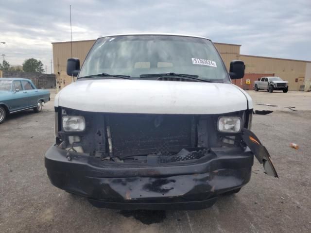 2004 Chevrolet Express G2500