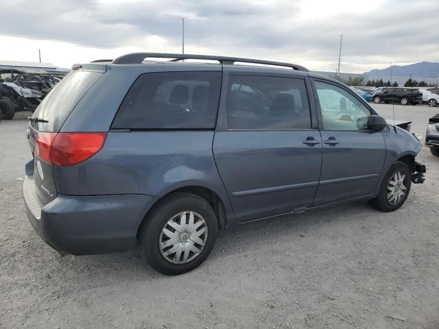 2010 Toyota Sienna CE