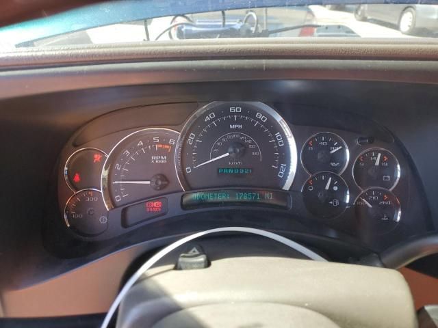 2005 Cadillac Escalade Luxury