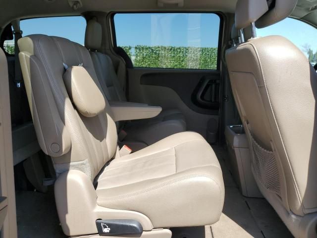 2015 Chrysler Town & Country Touring