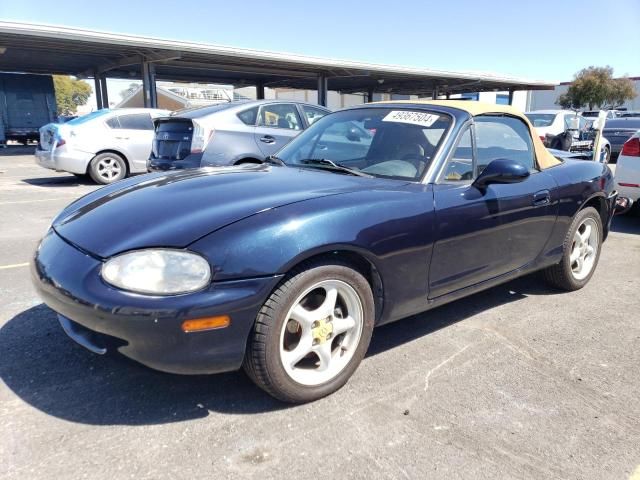 2000 Mazda MX-5 Miata Base