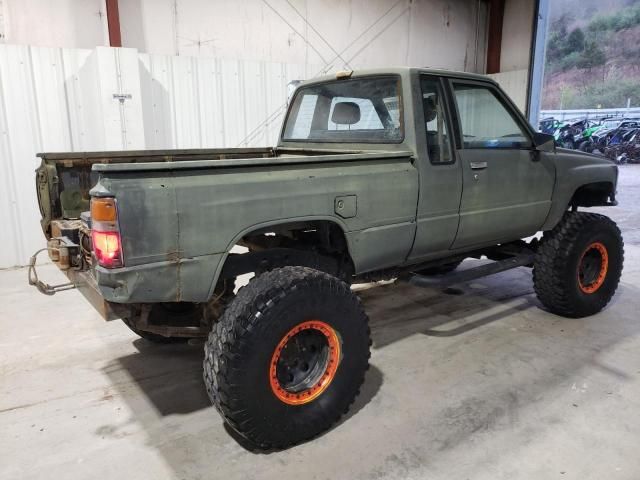 1984 Toyota Pickup Xtracab RN66 SR5