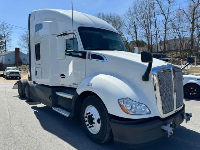 2018 Kenworth Construction T680