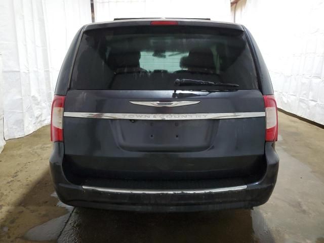 2014 Chrysler Town & Country Touring