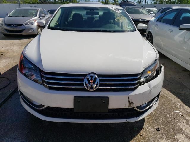 2013 Volkswagen Passat SE