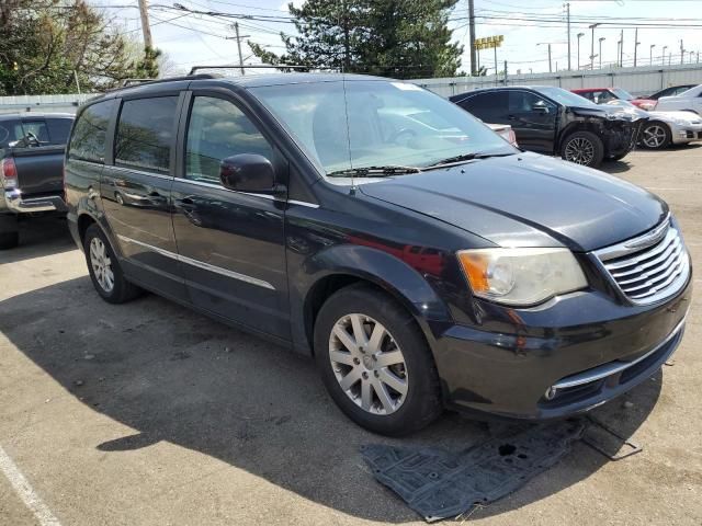 2013 Chrysler Town & Country Touring