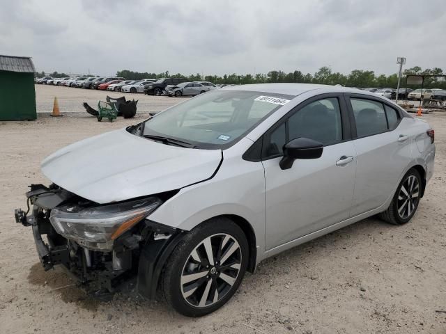 2022 Nissan Versa SR