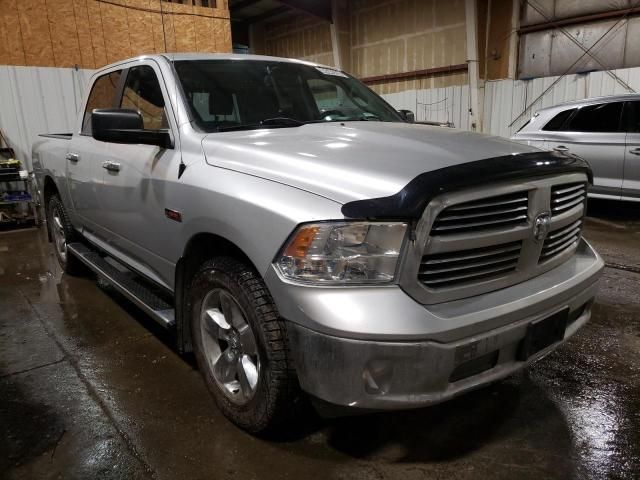 2015 Dodge RAM 1500 SLT