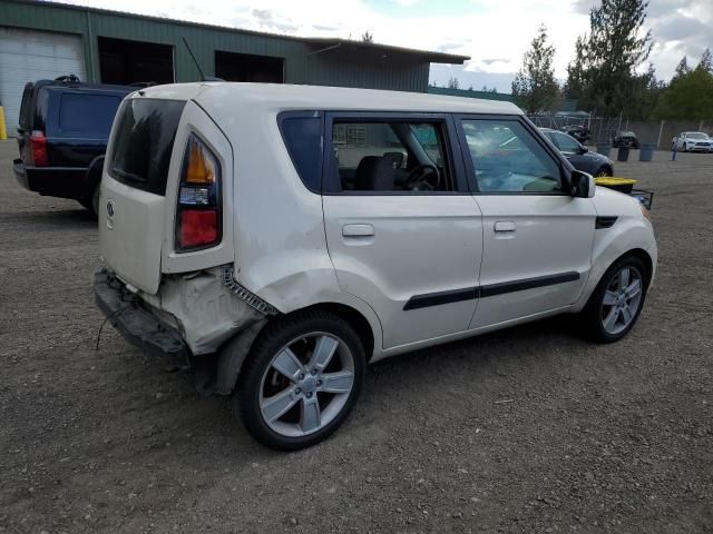 2010 KIA Soul +