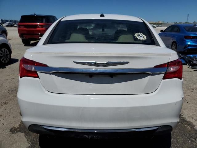 2013 Chrysler 200 Limited