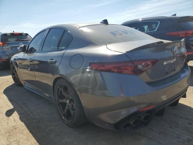 2017 Alfa Romeo Giulia Quadrifoglio