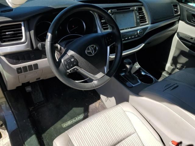 2016 Toyota Highlander LE