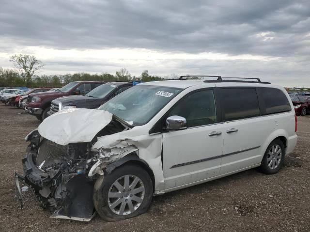 2012 Chrysler Town & Country Touring L