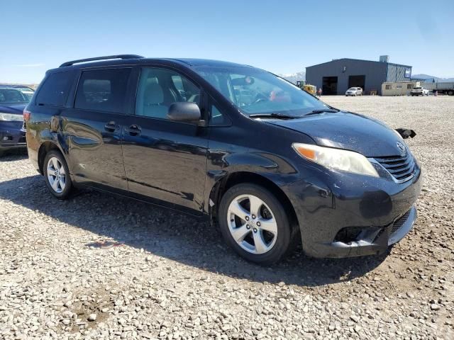 2015 Toyota Sienna LE