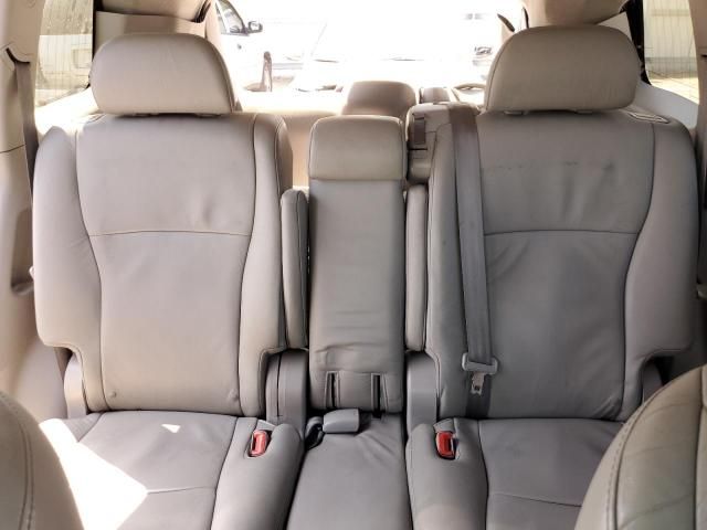 2011 Toyota Highlander Base