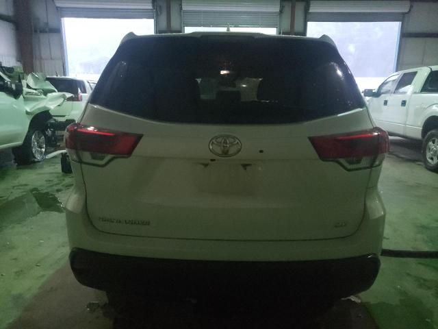 2017 Toyota Highlander LE