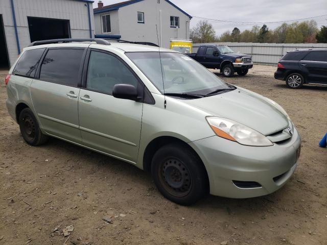 2009 Toyota Sienna CE